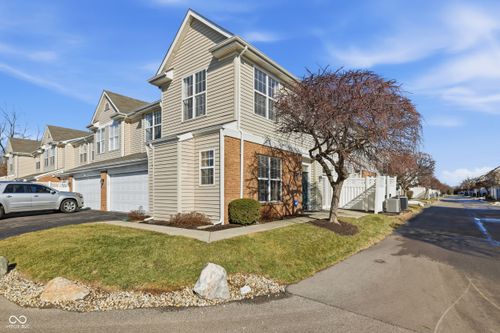 2380 Colfax Ln, Indianapolis, IN, 46260-6602 | Card Image