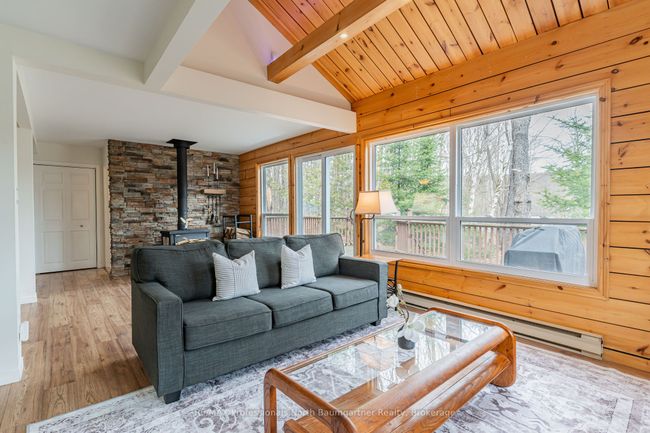 1071 Crabbe Lane, House other with 2 bedrooms, 1 bathrooms and 8 parking in Haliburton ON | Image 15