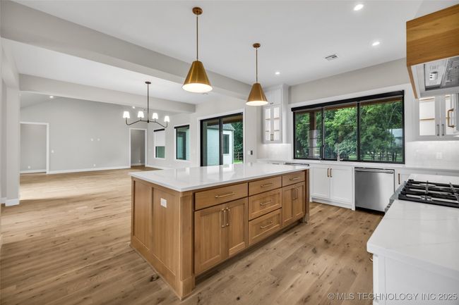 6364 N Bluesage Dr, House other with 5 bedrooms, 4 bathrooms and null parking in Owasso OK | Image 11