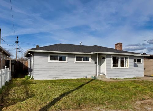 104 Thompson Ave, Ukiah, CA, 95482-6544 | Card Image