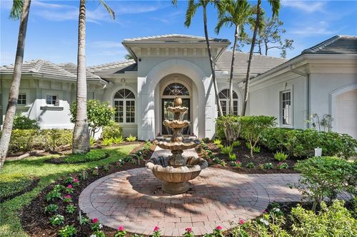 6898 Mill Run Cir, NAPLES, FL, 34109-7212 | Card Image