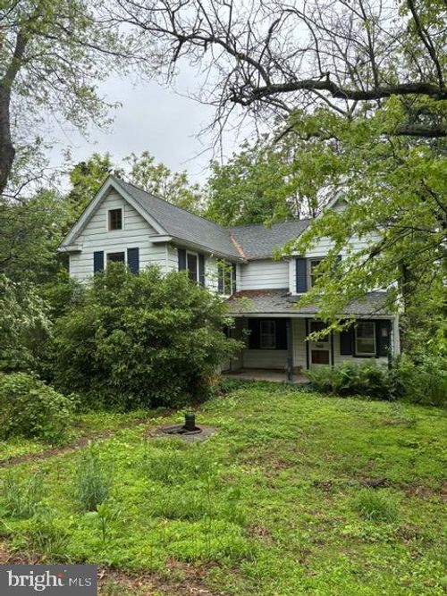 301 Rittenhouse Rd, ROYERSFORD, PA, 19468-2807 | Card Image
