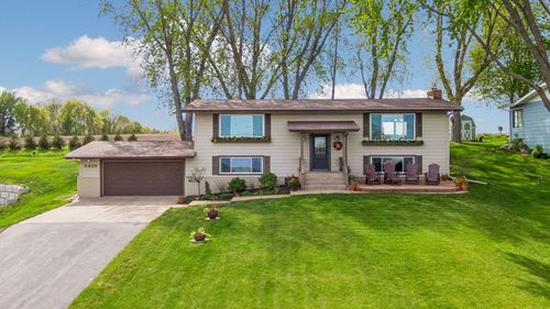 5435 County Road 6 Sw, Howard Lake, MN, 55349-5005 | Card Image