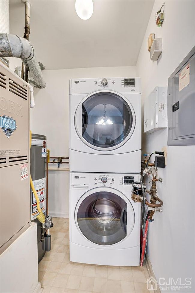 1311 Waterford Drive, Sold in Edison Zoocasa