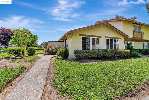 4668 Balboa Way, Fremont, CA, 94536-5613 | Card Image