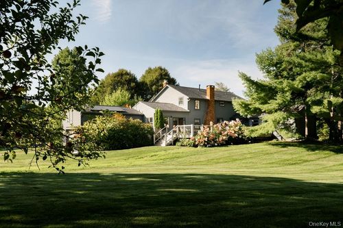 320-316-320 Clinton Hollow Rd, Salt Point, NY, 12578-2012 | Card Image