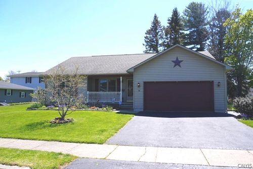 10 Prospect St, Oswego, NY, 13126-3950 | Card Image
