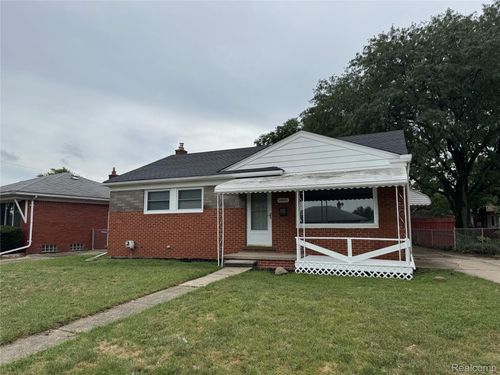 24895 Beck Ave, Eastpointe, MI, 48021-1499 | Card Image