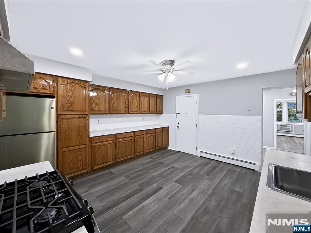 Residential Lease in Newark 5