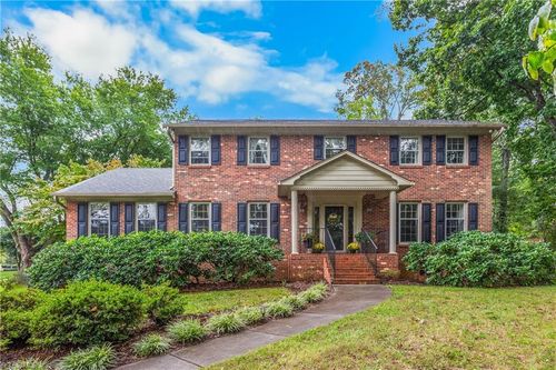 7020 Stancliff Ct, Clemmons, NC, 27012-9090 | Card Image