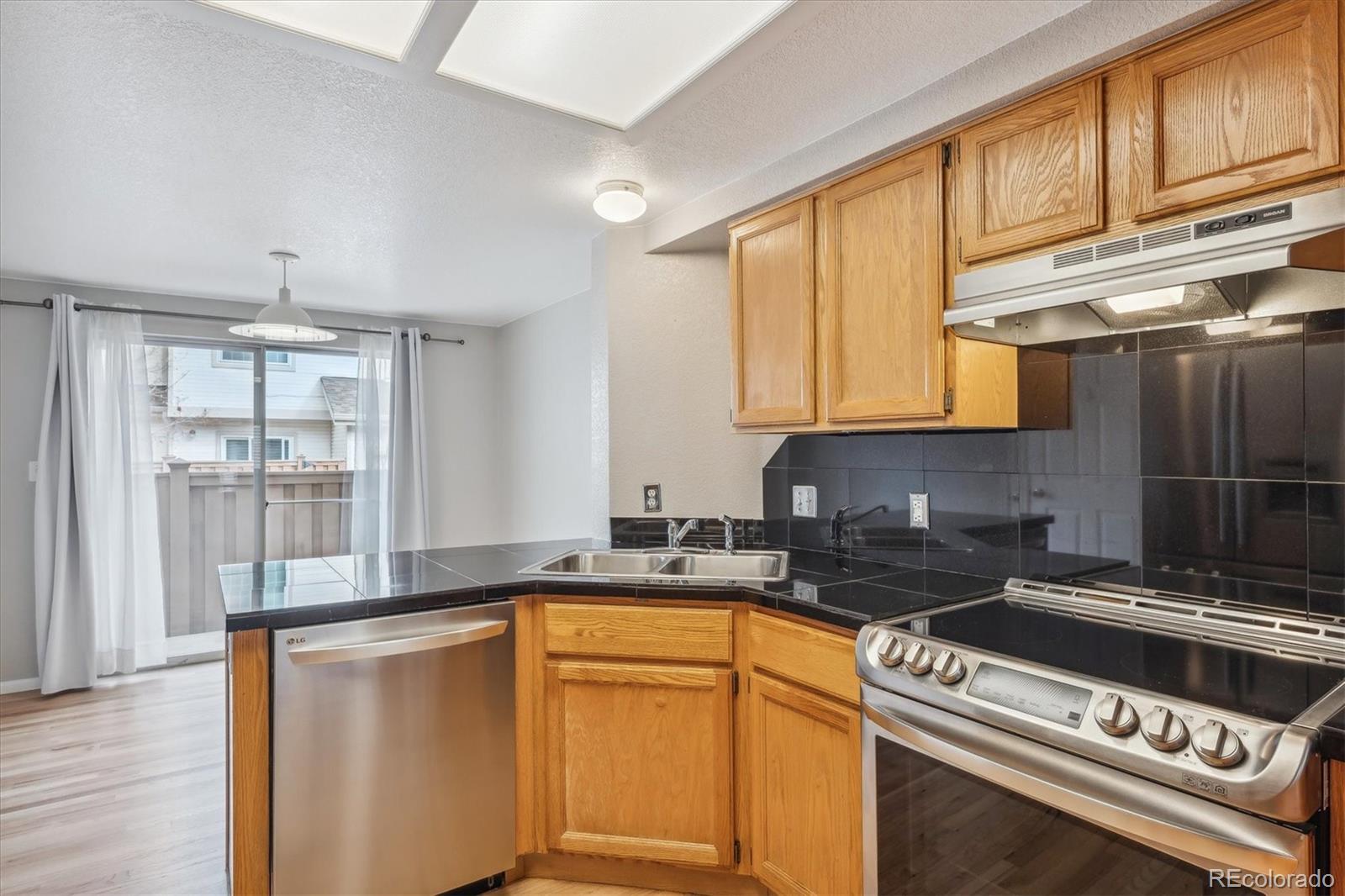 2092 S Xenia Way, For Sale in Denver Zoocasa