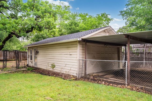 2217 Yucca Ave, House other with 2 bedrooms, 2 bathrooms and null parking in Fort Worth TX | Image 33