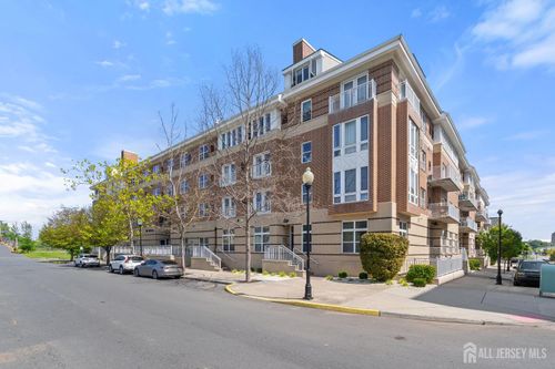 unit-521-368 Rector St, Perth Amboy, NJ, 08861-4399 | Card Image