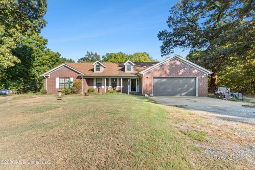 5716 Poplar Corner Rd, Walls, MS, 38680-8524 | Card Image