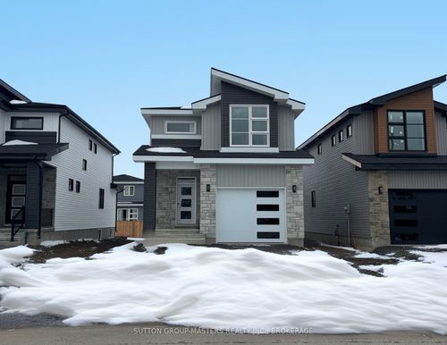 216 Superior Dr, Amherstview, ON, K7N0G1 | Card Image