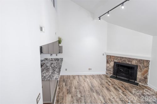 2-100 Willow Run Dr, Gastonia, NC, 28056-9287 | Card Image