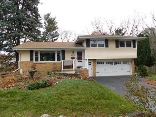 618 Lee Court, Waukesha, WI, 53186 | Card Image