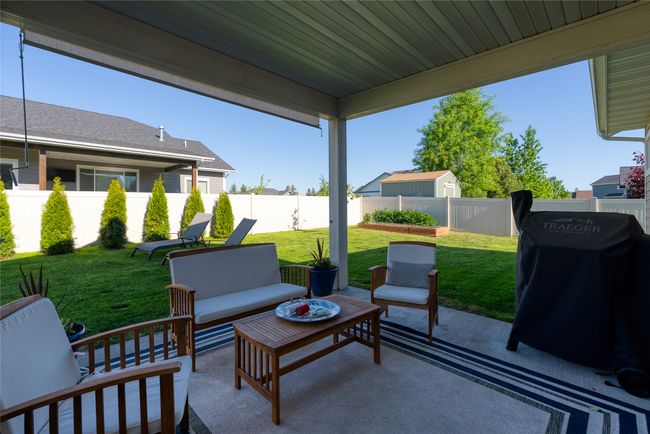 View of patio / terrace featuring an outdoor hangout area and grilling area | Image 29