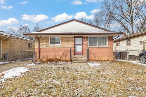 7435 Arcola St, Westland, MI, 48185-2667 | Card Image