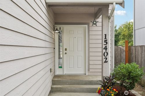 15402 41st Ave E, Tacoma, WA, 98446-6324 | Card Image