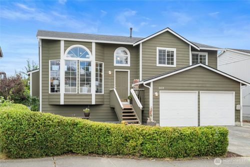 6612 94th St Ne, Marysville, WA, 98270-2884 | Card Image