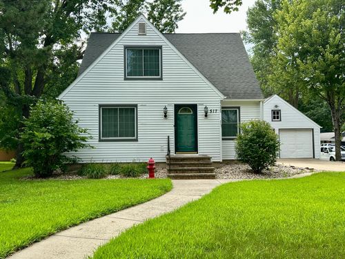 517 Ne Park St, Luverne, MN, 56156-1230 | Card Image
