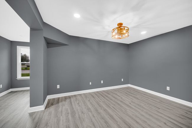 Suite A Primary Bed | Image 12