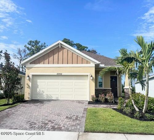 2092 Antarus Dr Nw, Palm Bay, FL, 32907-8055 | Card Image