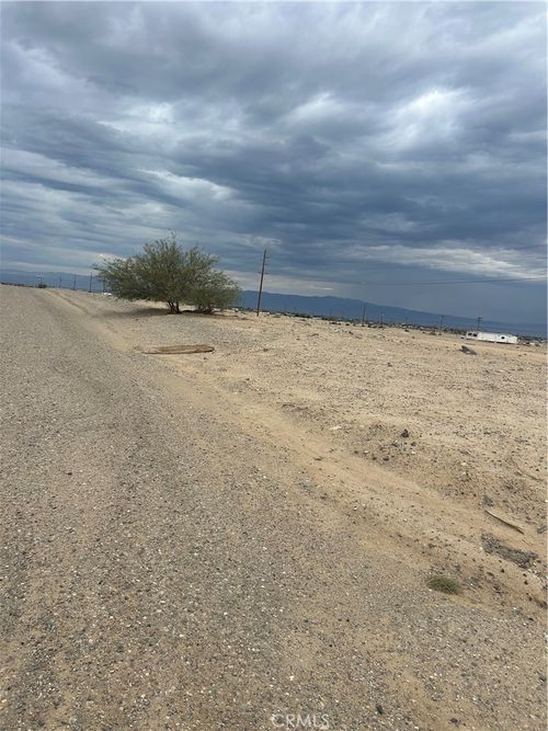 2040 Ranchero Ave, Thermal, CA, 92274 | Card Image