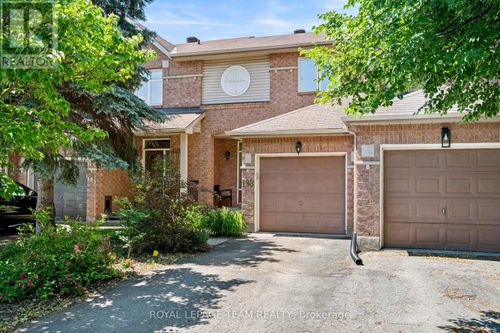 193 Thornbury Cres, Nepean, ON, K2G6C2 | Card Image