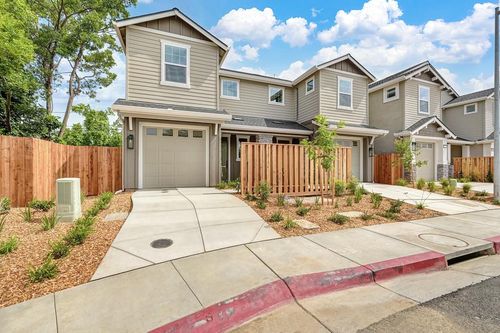 209 Chico Place, Davis, CA, 95618 | Card Image