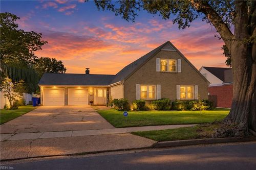 5828 Bradley Ave, Norfolk, VA, 23518-5708 | Card Image