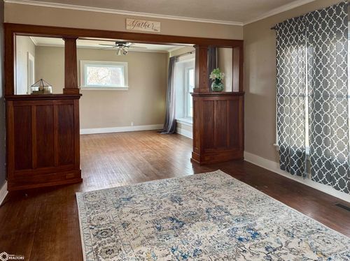 711 S 8th St, Chariton, IA, 50049-2521 | Card Image