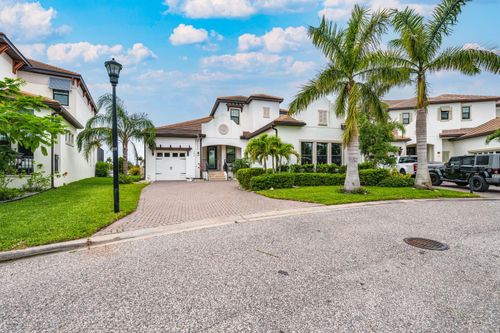 3036 Christophers Watch Ln, RUSKIN, FL, 33570-3050 | Card Image