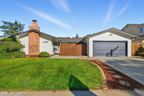 10390 N Blaney Ave, Cupertino, CA, 95014-2334 | Card Image