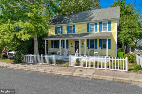 124 Broad St, MILTON, DE, 19968-1637 | Card Image