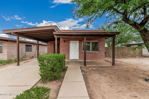 2037 E 18th Street, Tucson, AZ, 85719 | Card Image