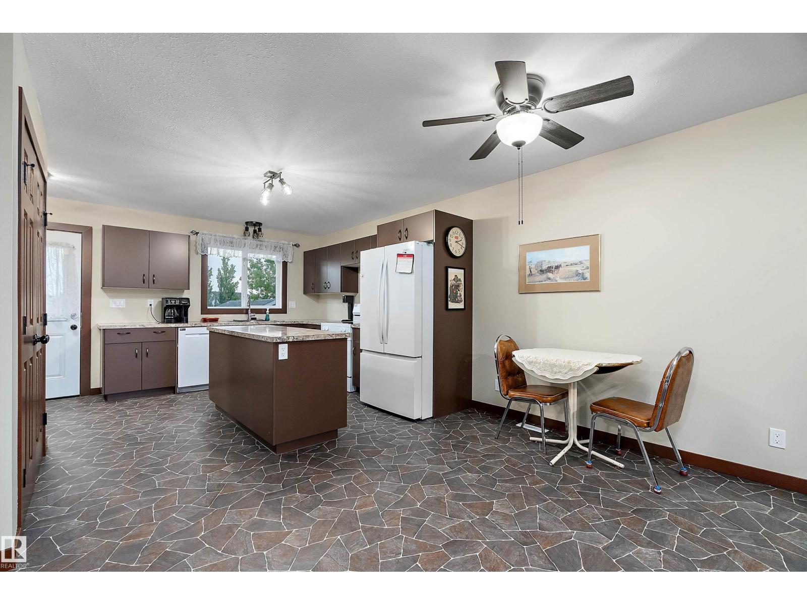 Residential in Wetaskiwin 5