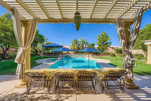 4727 El Presidente Dr, Las Vegas, NV, 89129-3689 | Card Image