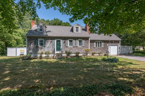 14 Lamprey Rd, Kensington, NH, 03833-6711 | Card Image