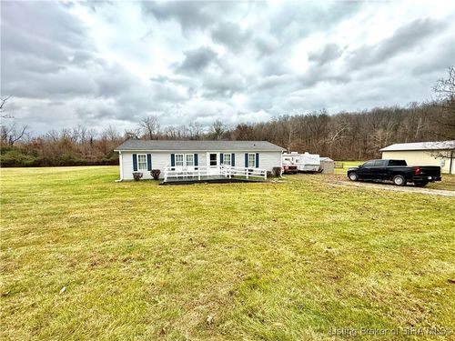 738 S Triangle Rd, Paoli, IN, 47454-9553 | Card Image