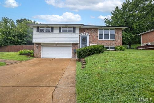 1439 Twin Oaks Dr, Arnold, MO, 63010-1037 | Card Image
