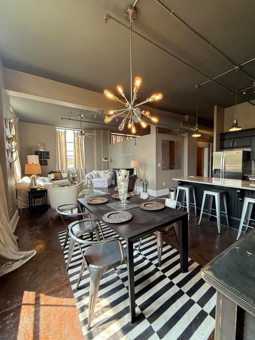 1301 Market St, CHATTANOOGA, TN, 37402-4455 | Card Image