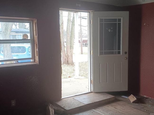 7775 E Church St, House other with 5 bedrooms, 1 bathrooms and null parking in Dugger IN | Image 5