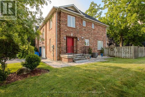 2010 Grovetree Lane, Burlington, ON, L7R4V4 | Card Image