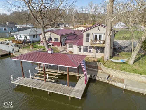 725 Bluewater Dr, Monticello, IN, 47960-1718 | Card Image