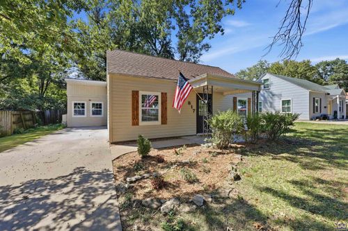 817 Sw Oakley Ave, Topeka, KS, 66606 | Card Image