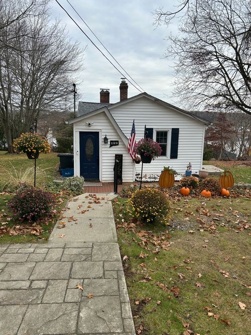 129 Farview Ave, Wolcott, CT, 06716-3213 | Card Image