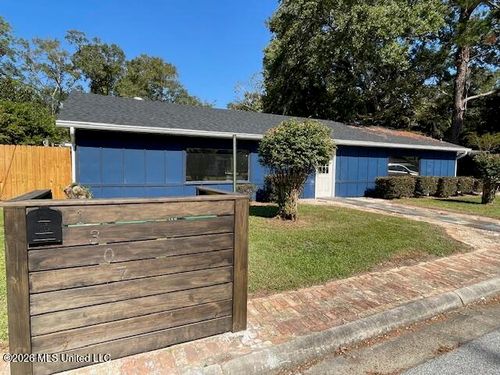 1307 Communy Ave, Pascagoula, MS, 39567-5603 | Card Image