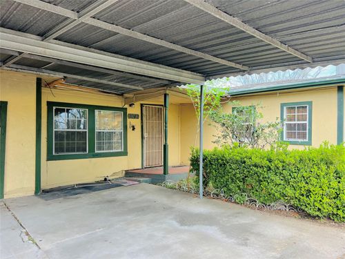 1042 Marcolin St, Houston, TX, 77088-5144 | Card Image